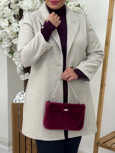 پالتو کتی ناهید