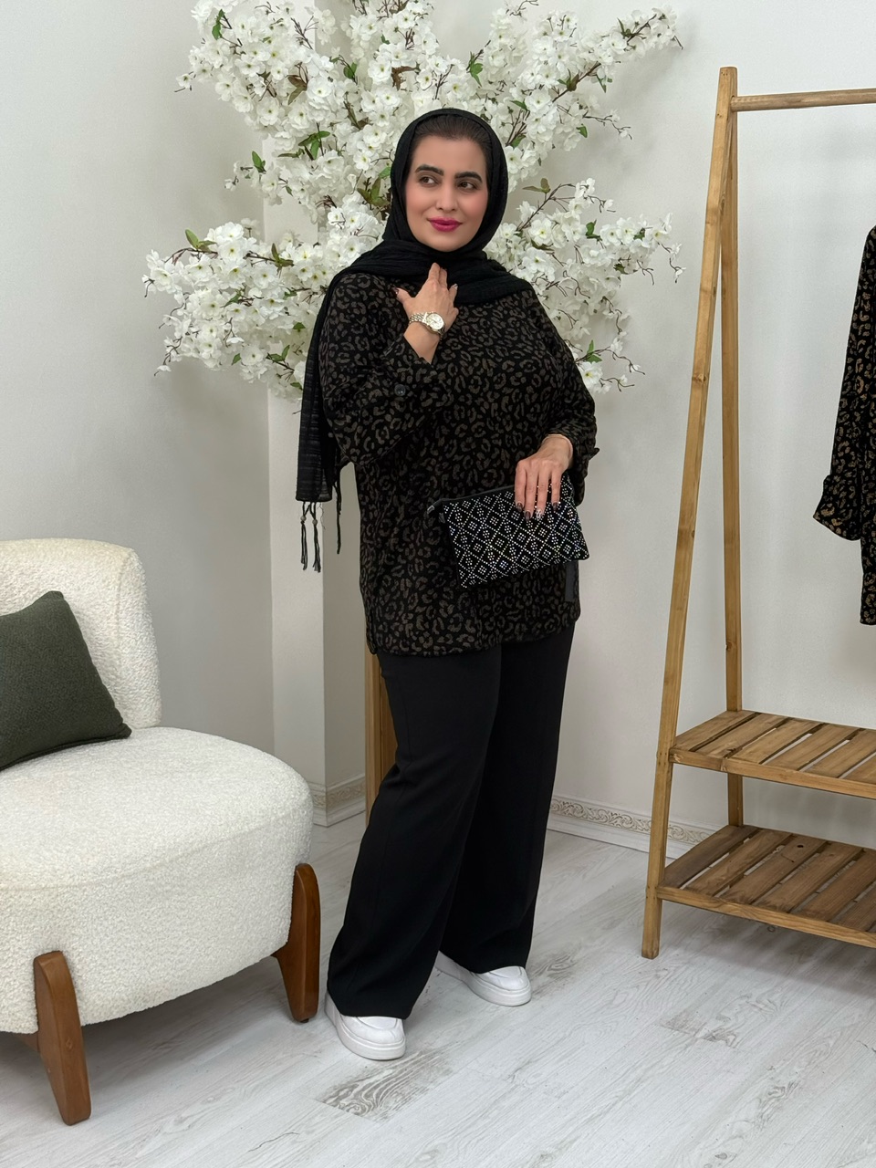 تونیک کاویان