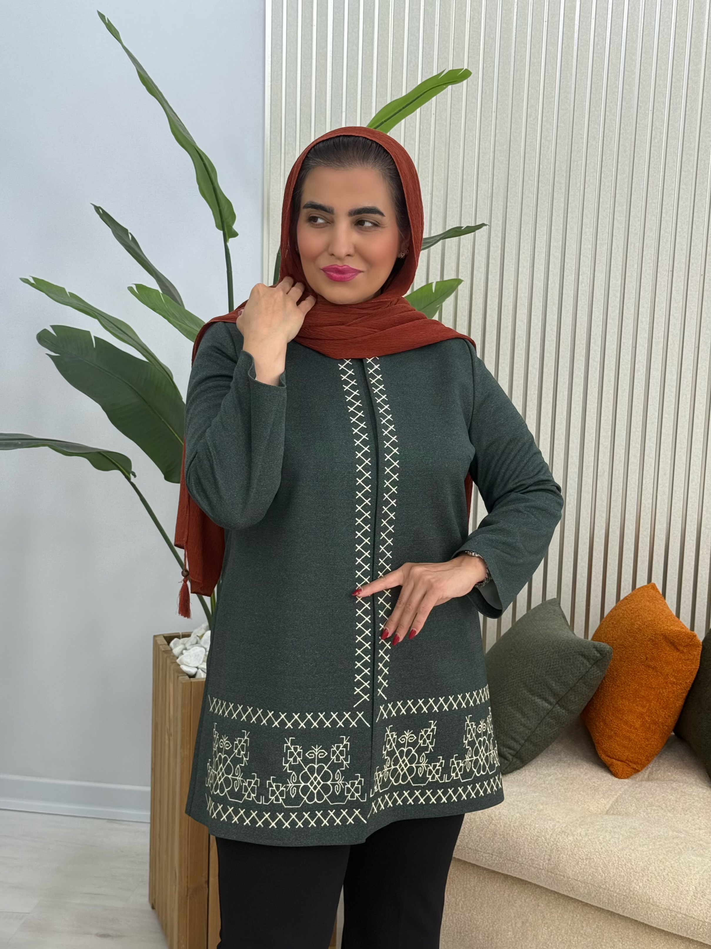 مانتو پاییزه رادان