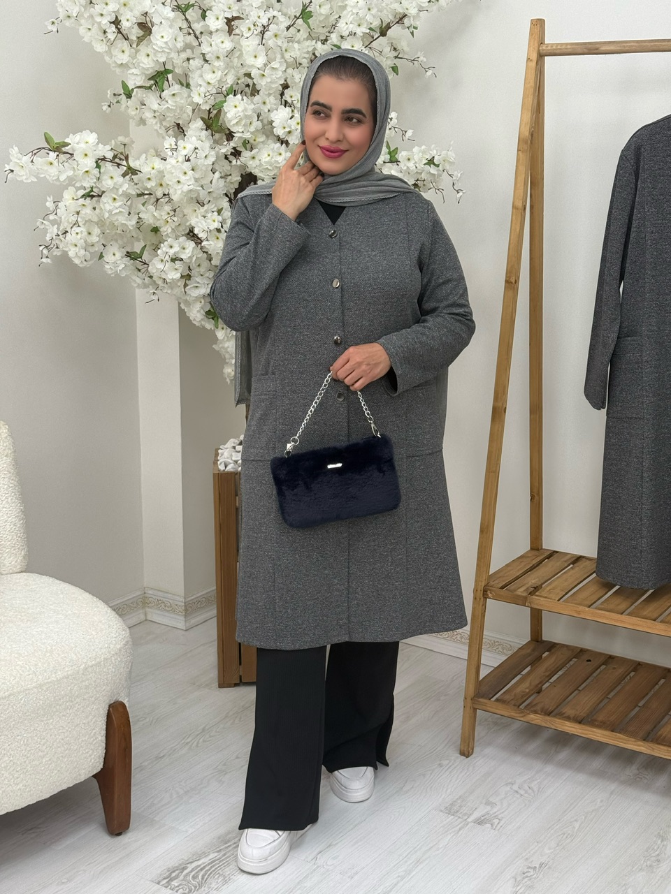 مانتو فانیذ