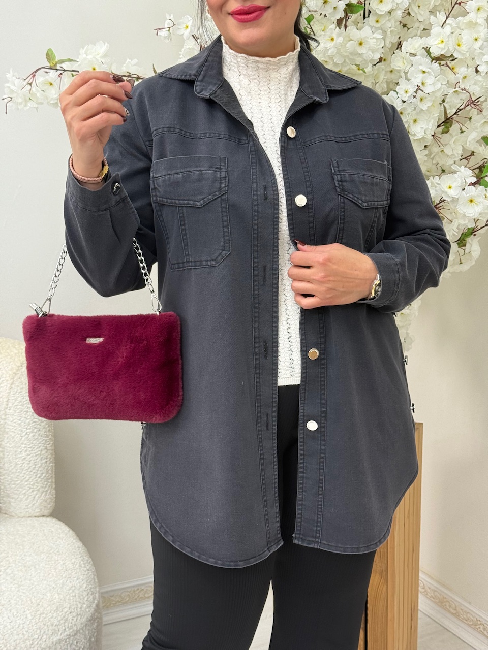 مانتو جین یاناز