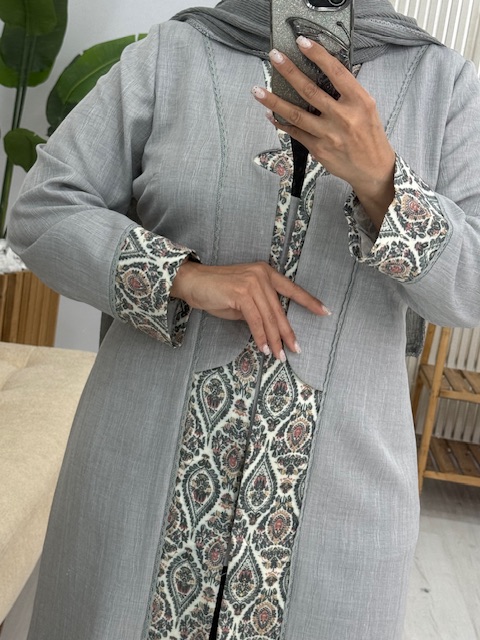 مانتو سالونه