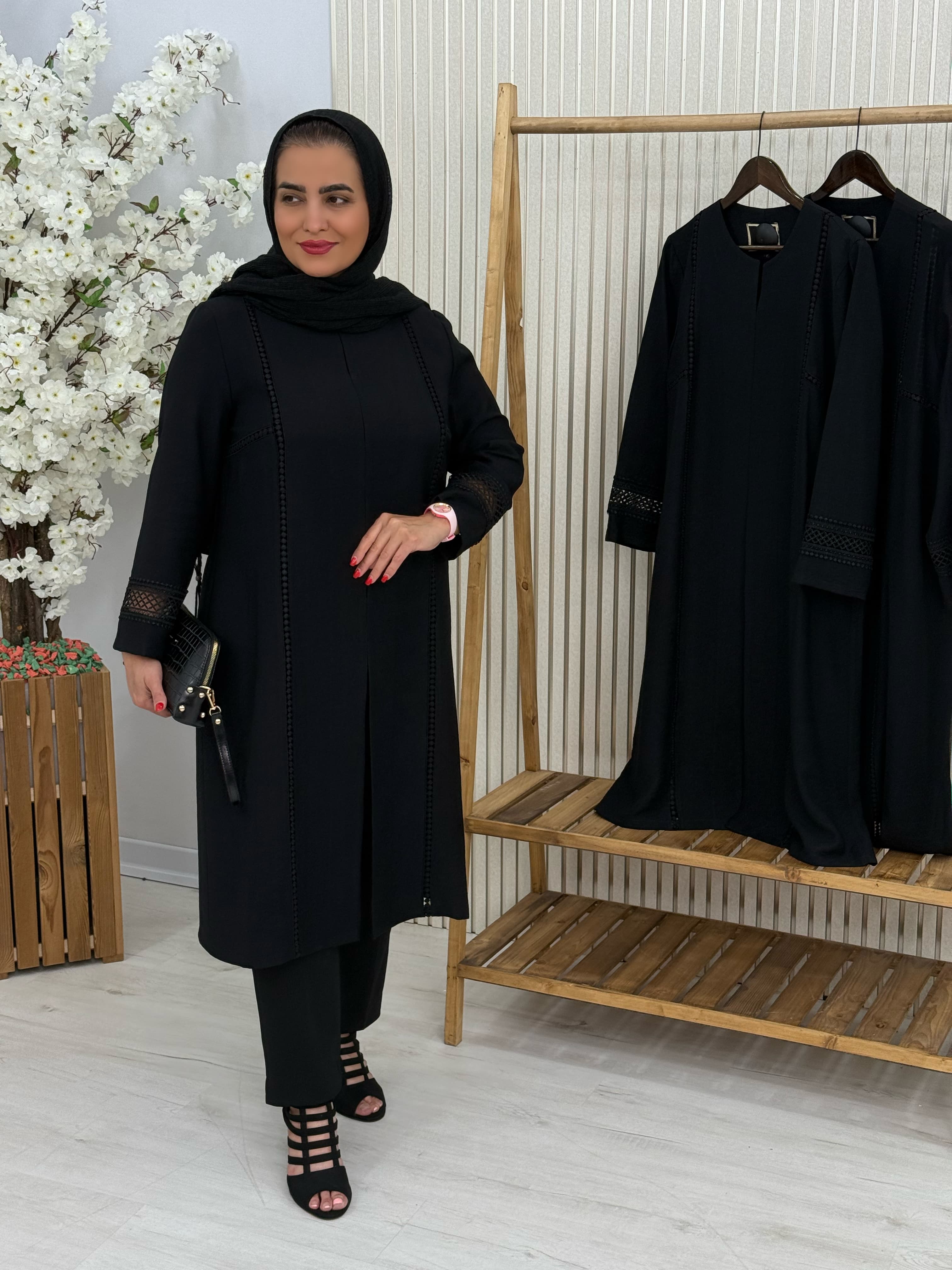 مانتو نونا