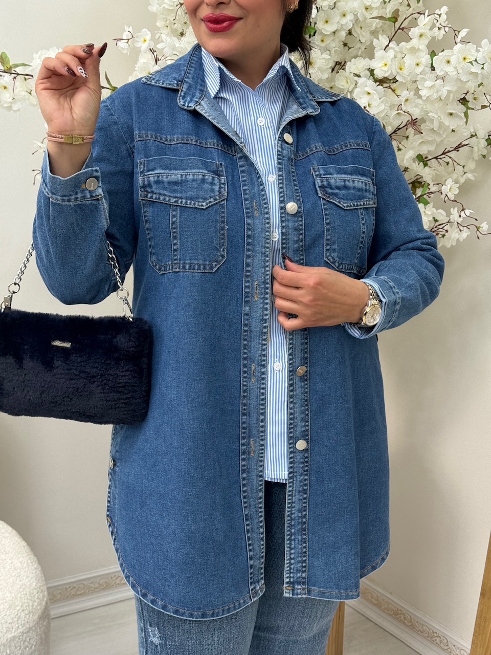 مانتو جین یاناز