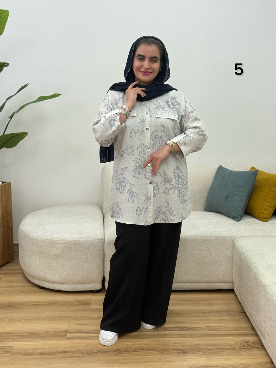 مانتو ماهین