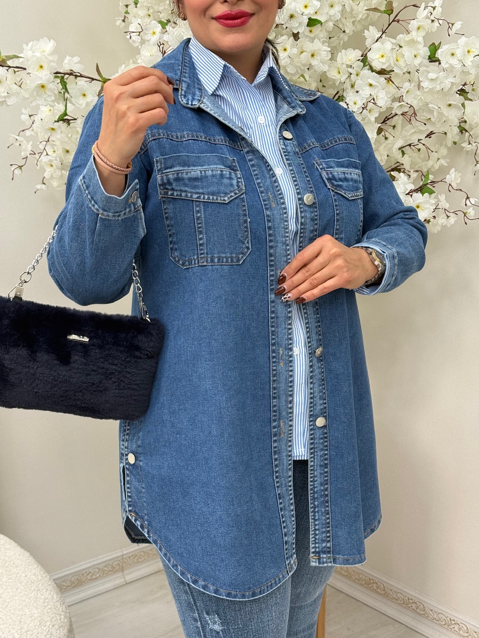 مانتو جین یاناز