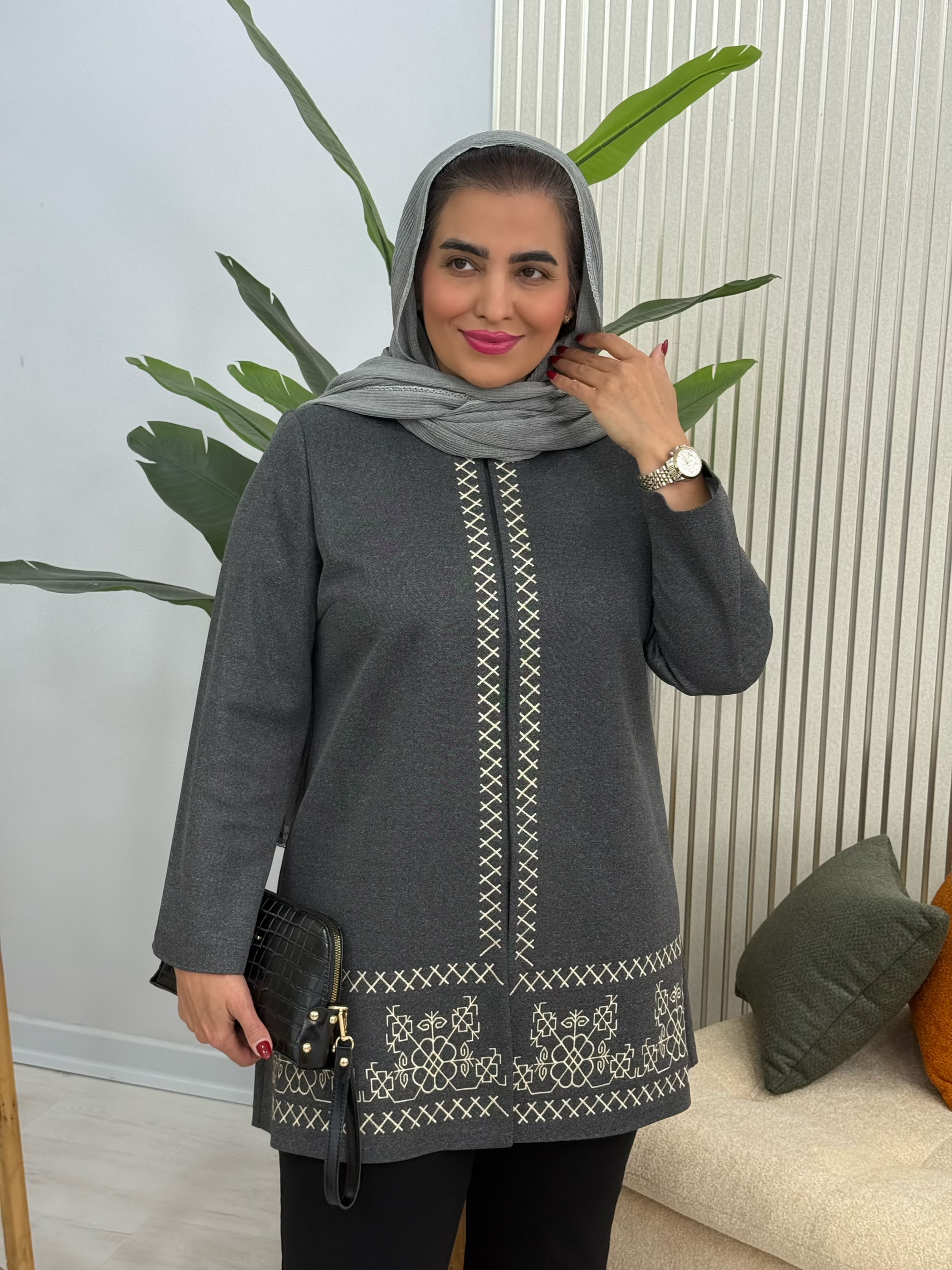 مانتو پاییزه رادان