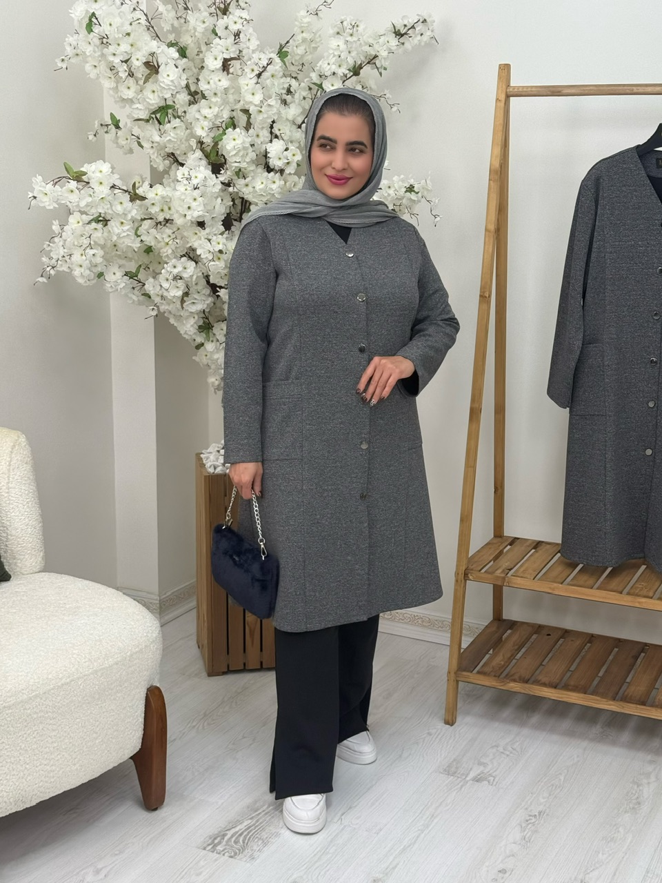 مانتو فانیذ